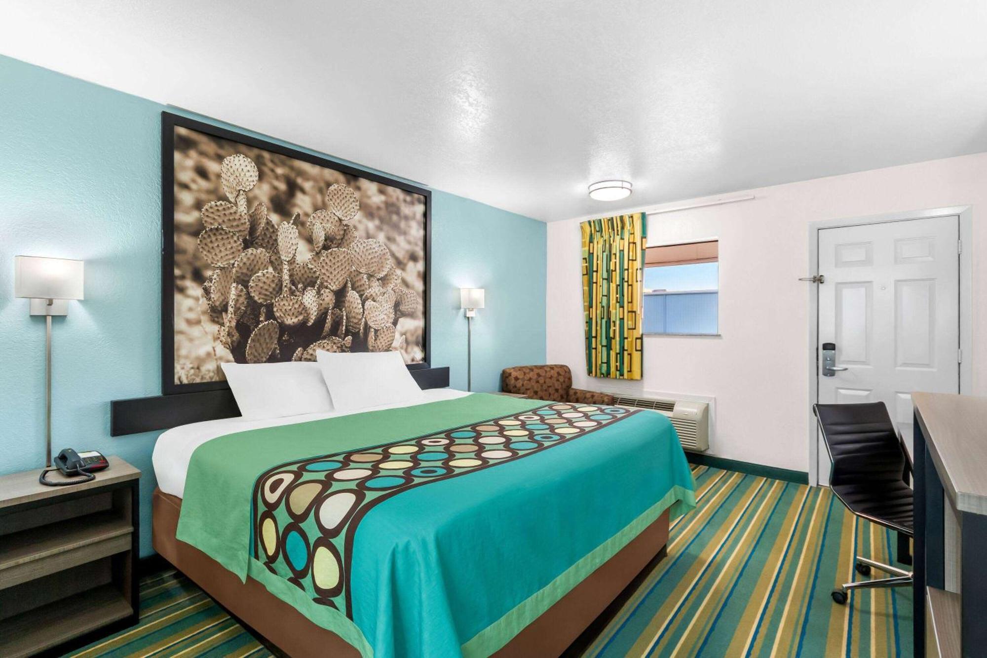 Motel Super 8 By Wyndham Pleasanton Exterior foto
